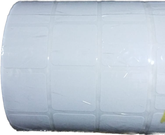 Этикетка 20x20 (1000 шт.) полуглянец (термотрансферная) артикул 0021-5928                  