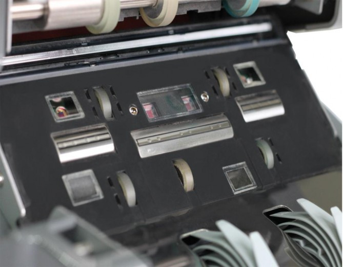 Счетчик банкнот  Cassida Titanium артикул 0021-292                  